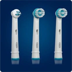Alternative view of Oral B Oral-B Ortho Care - Opzetborstels - 3 Stuks