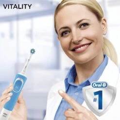 Oral B Oral-B Vitality 100 CrossAction - Blauw - Elektrische Tandenborstel 25 Oral B Oral-B Vitality 100 CrossAction - Blauw - Elektrische Tandenborstel -BaByliss Verkoopwinkel 1200x1200 1093